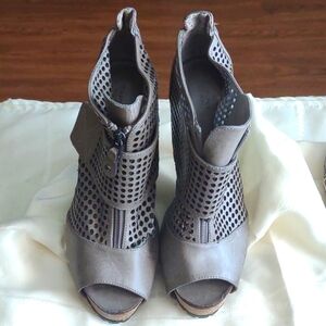 Vera Wang high heels